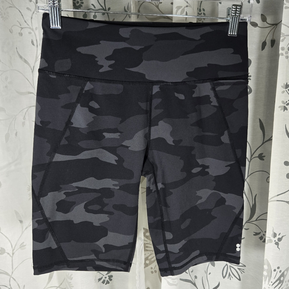 Sweaty Betty Black And Gray Camo Power Workout Shorts‎ Size Small Compression